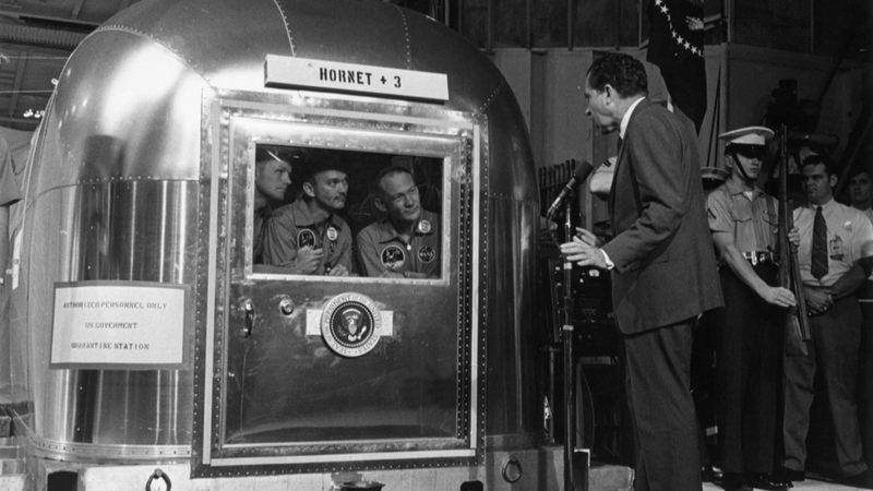 Illustration for article titled Elon Musk Is Turning Into Richard Nixon